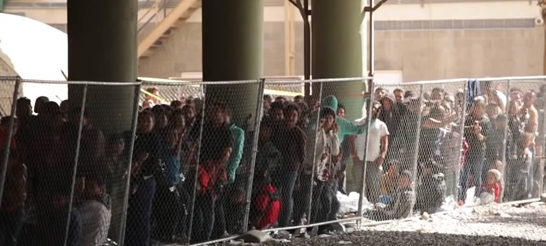 Migrantes Detenidos En La Frontera